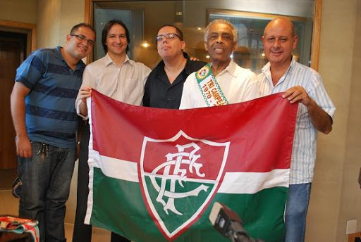 Gil com torcedores do Fluminense